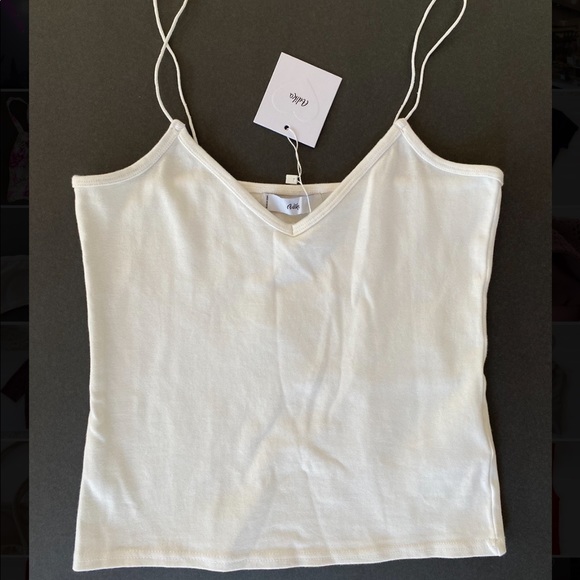 ADIKA Top! - Picture 3 of 5